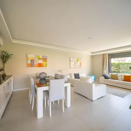 Paris Villa