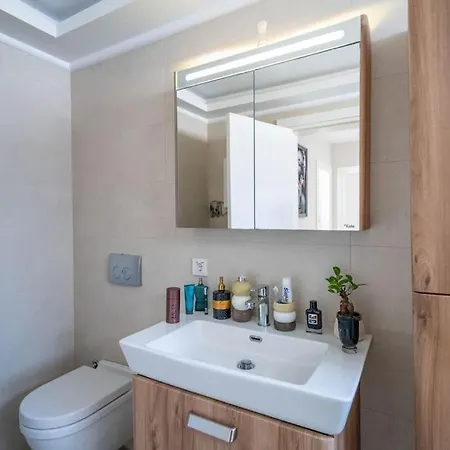 Paris Villa *