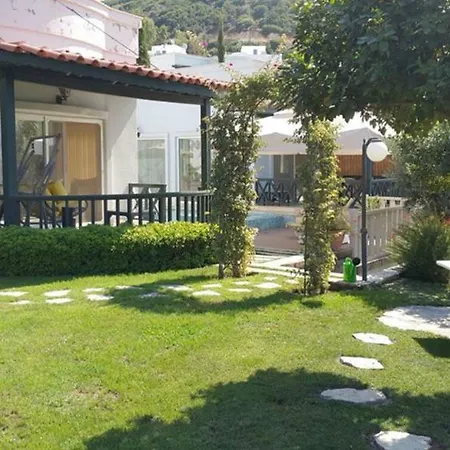 Villa Paris Gumusluk